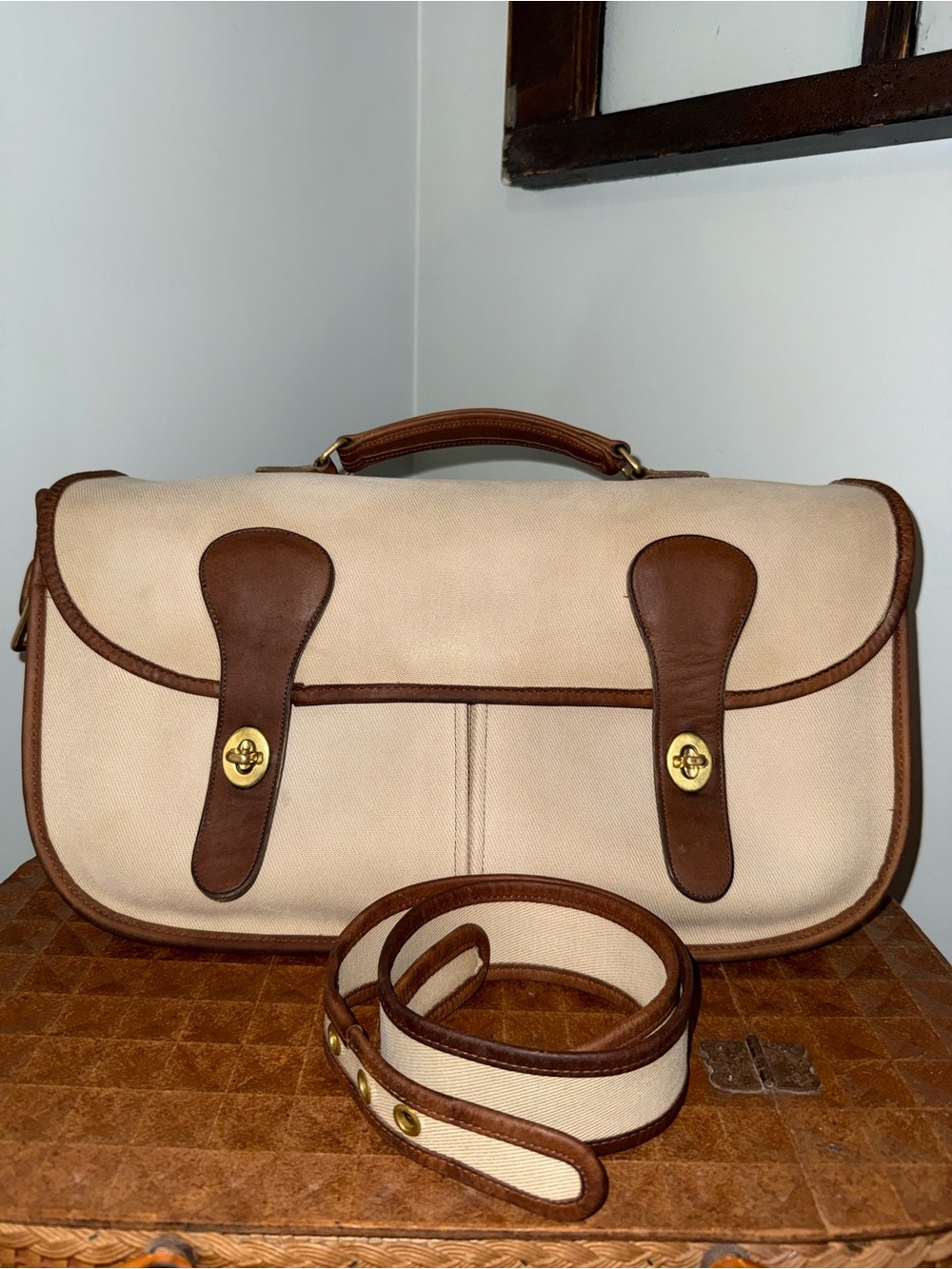 Vintage Coach Twill Musette No 8625